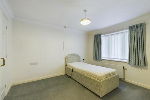 2 bedroom flat for sale, Minster Court, Bracebridge Heath, Lincoln