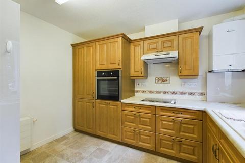 2 bedroom flat for sale, Minster Court, Bracebridge Heath, Lincoln