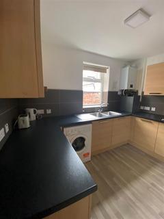 6 bedroom house to rent - Acomb Street, Manchester