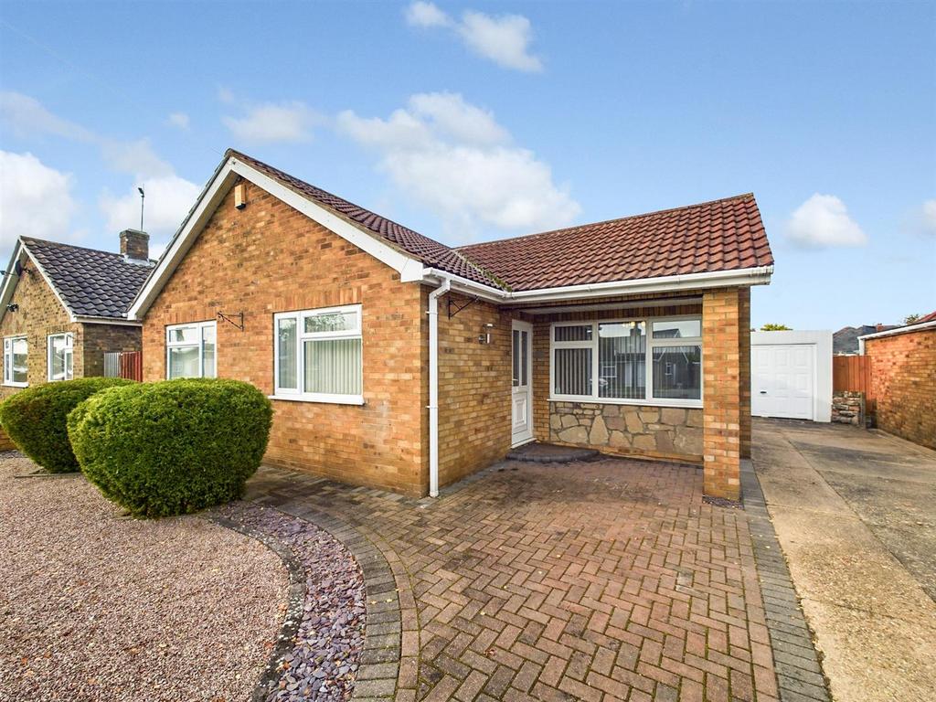 Kinder Avenue, North Hykeham, Lincoln 3 bed detached bungalow for sale
