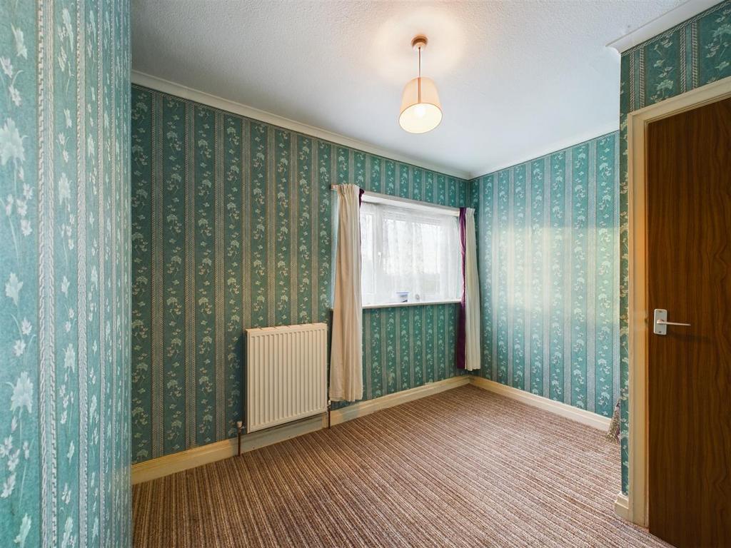 Bedroom: