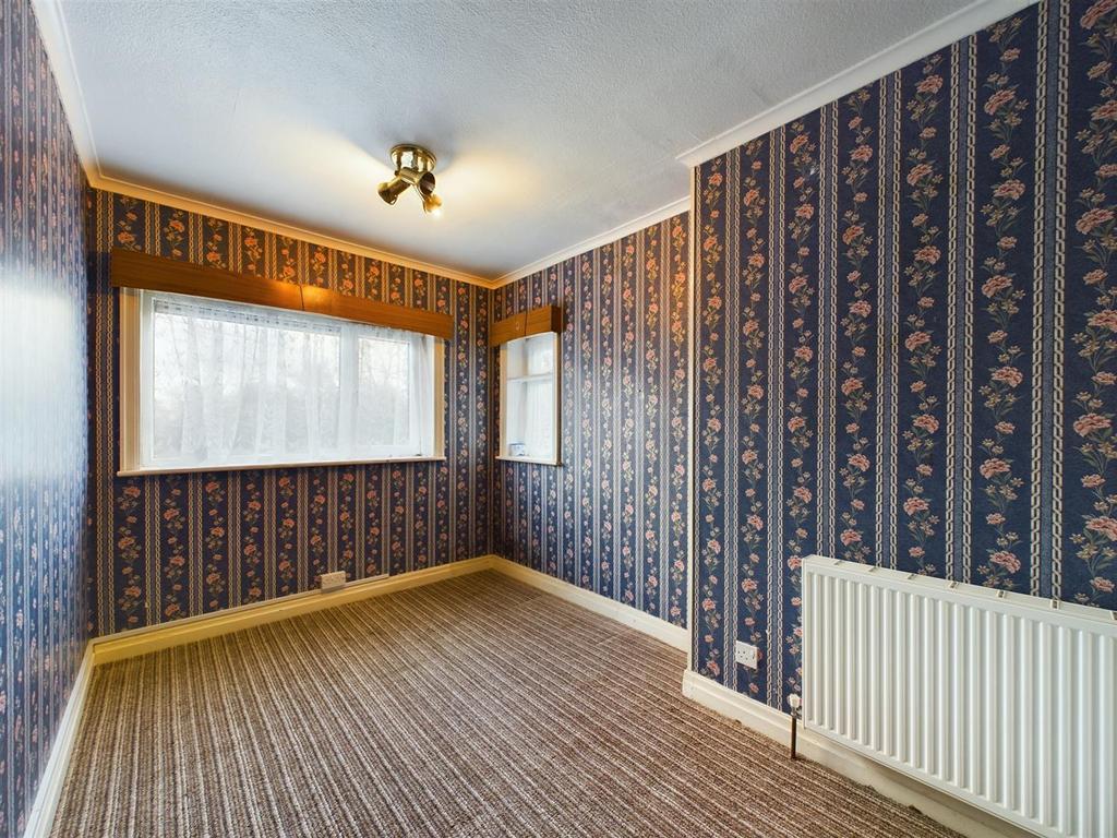 Bedroom: