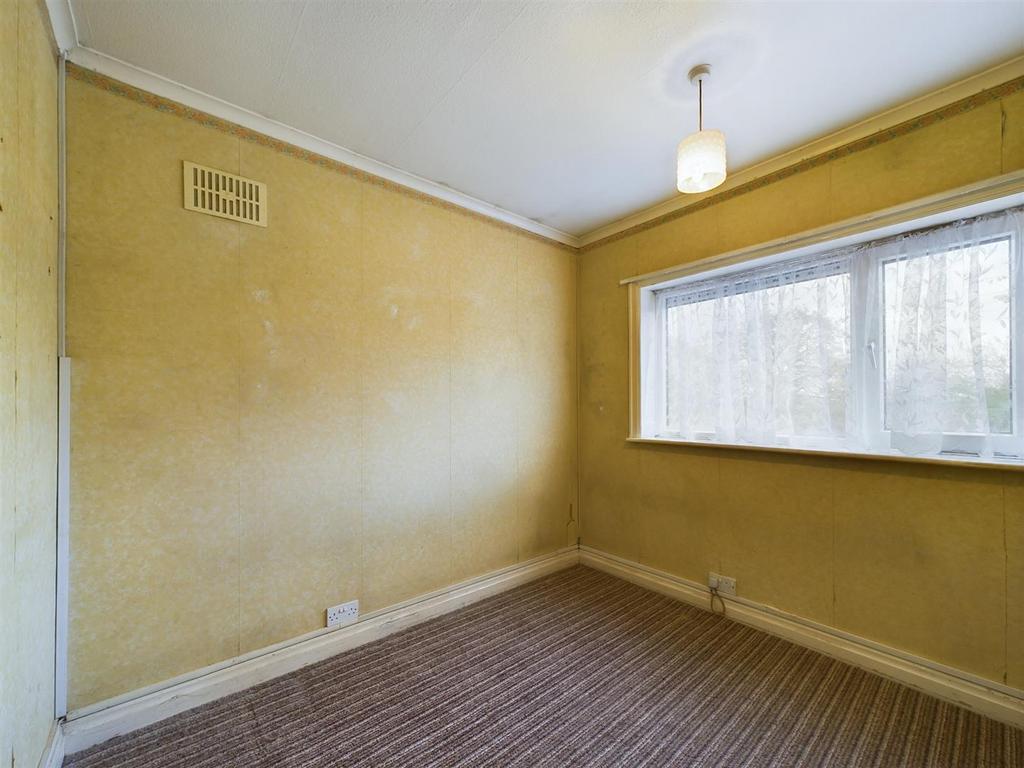 Bedroom: