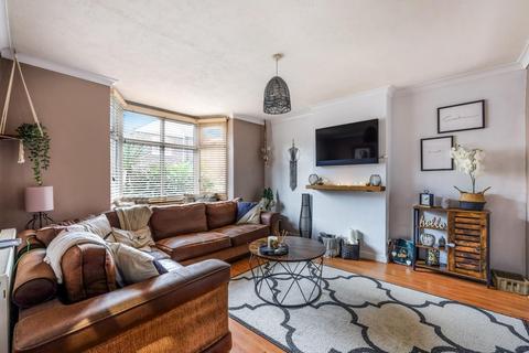54 Ferndale Road, Banstead, SM7 2EX