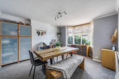 54 Ferndale Road, Banstead, SM7 2EX