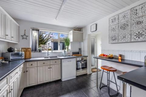54 Ferndale Road, Banstead, SM7 2EX