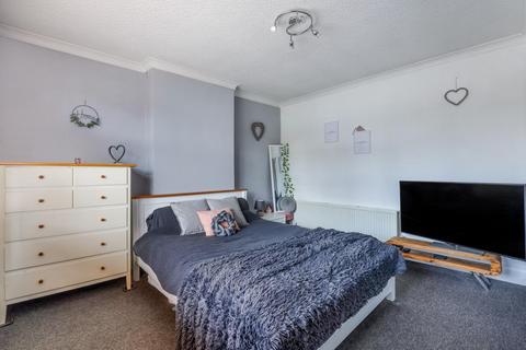 54 Ferndale Road, Banstead, SM7 2EX
