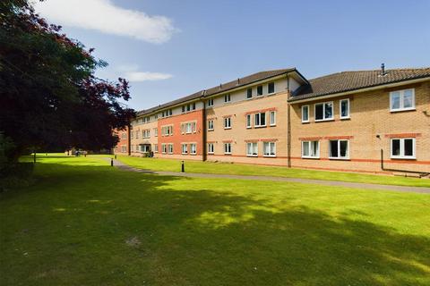 2 bedroom apartment for sale, Minster Court, Bracebridge Heath