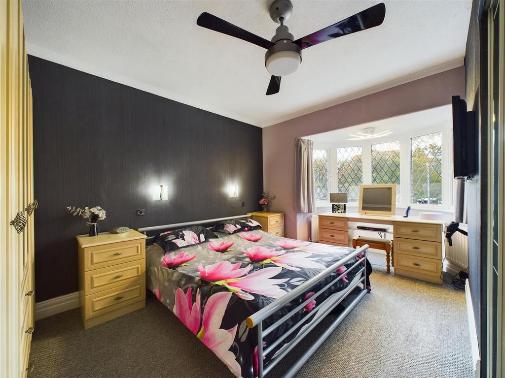 Bedroom: