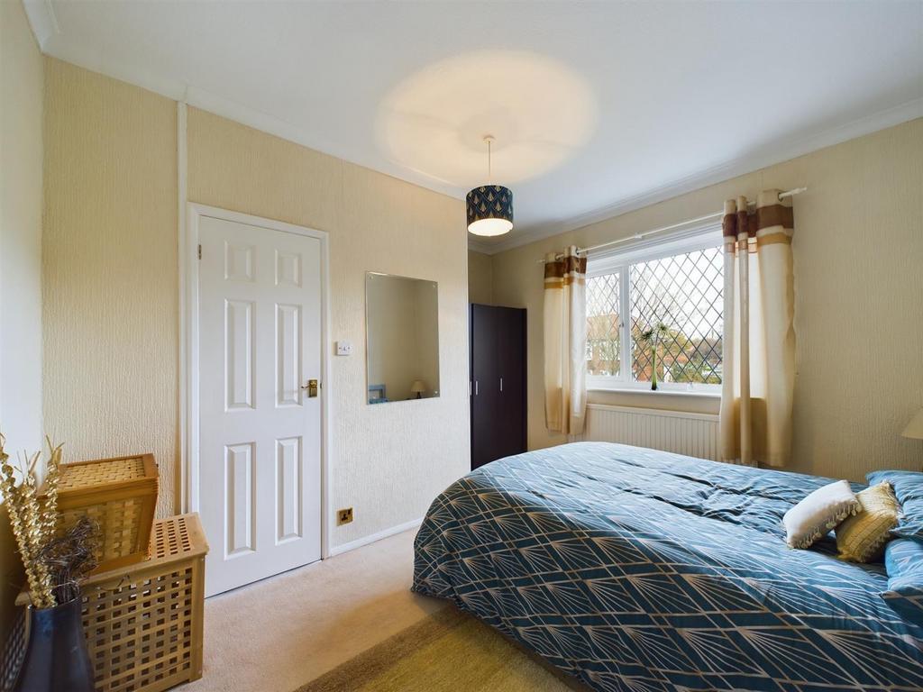 Bedroom: