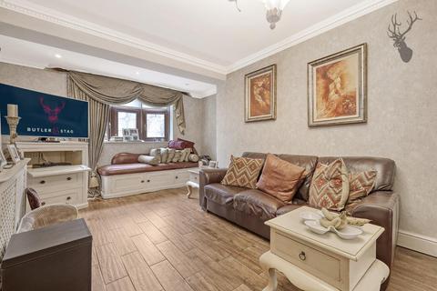 14 Manor Road, Chigwell, IG7 5PD