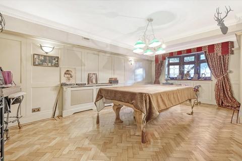 14 Manor Road, Chigwell, IG7 5PD