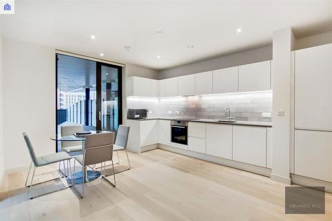 2 bedroom apartment to rent, Mercier Court, Royal Wharf