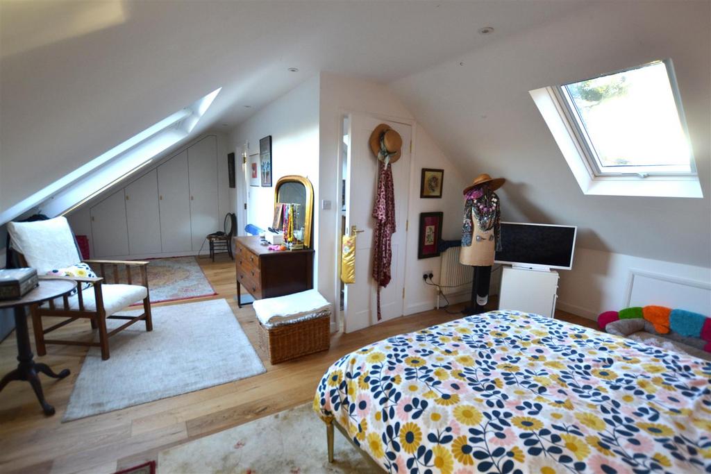 Master bedroom.JPG