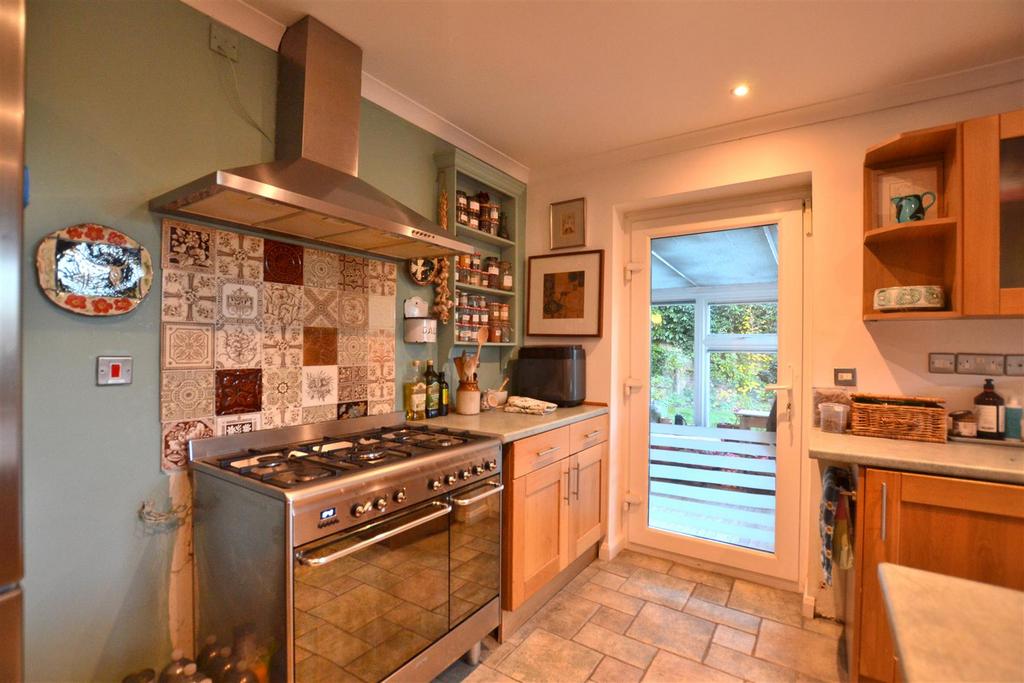 Kitchen.JPG
