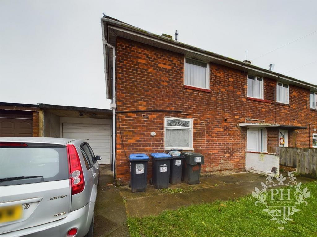 Carisbrooke Avenue, Middlesbrough 4 bed semidetached house for sale
