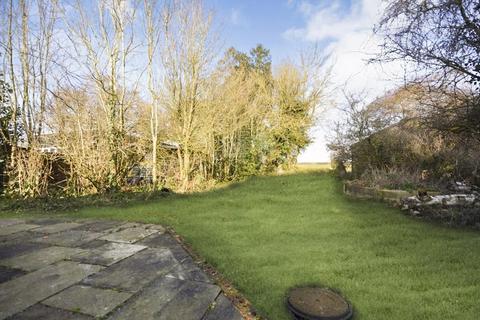 4 bedroom detached bungalow for sale - Raffin Close, Datchworth, Knebworth, Herts, SG3