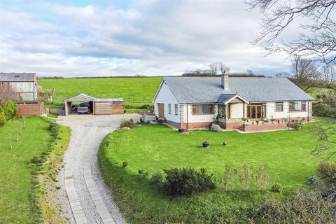 3 bedroom detached bungalow for sale - Trenewan, Looe