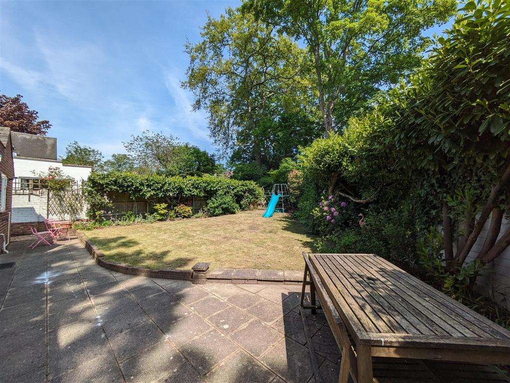 Rear Garden 1.jpg