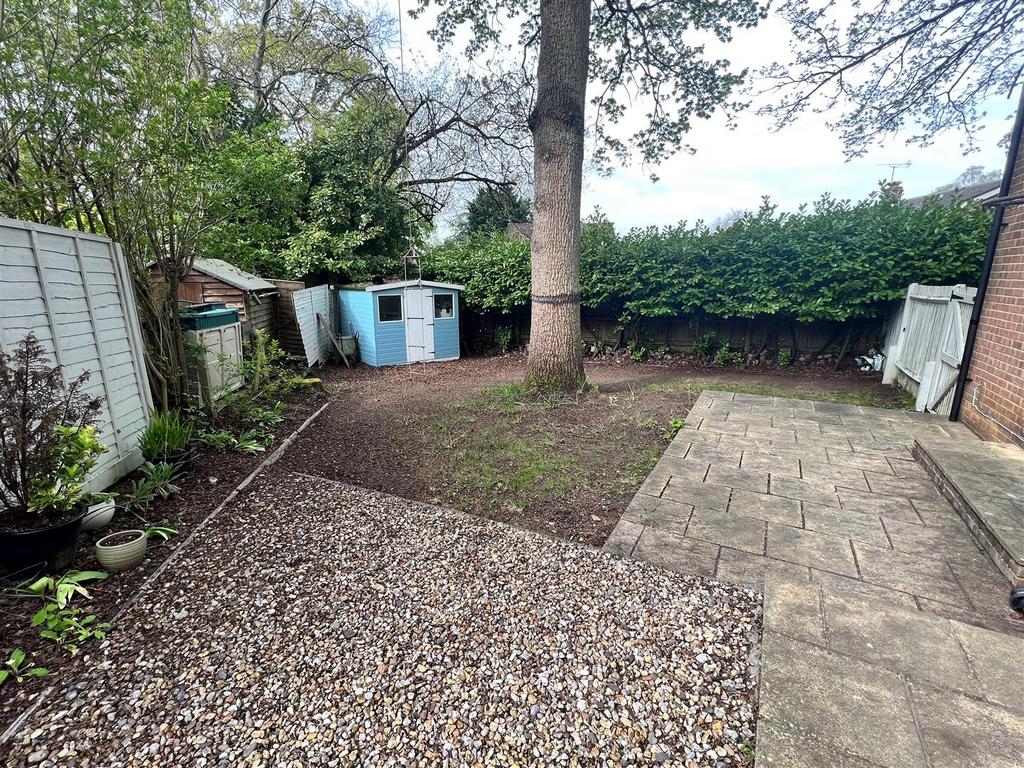 Forest Road 11 Rear Garden.jpg
