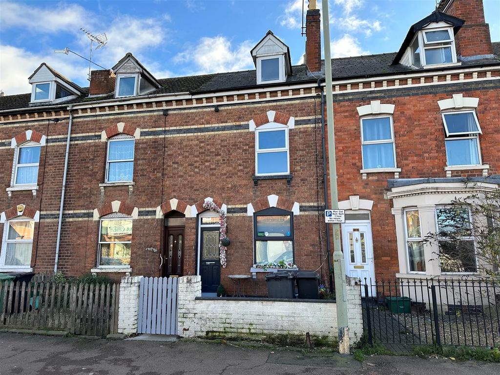 Bristol Road, Gloucester 3 bed terraced house for sale £215,000
