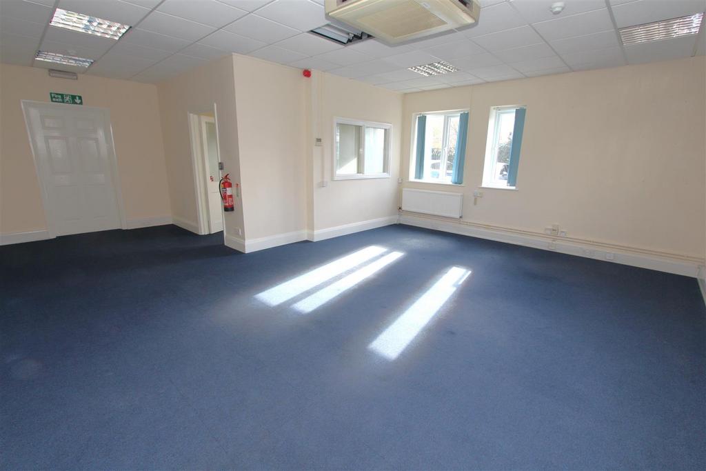 Ground Floor second office.JPG