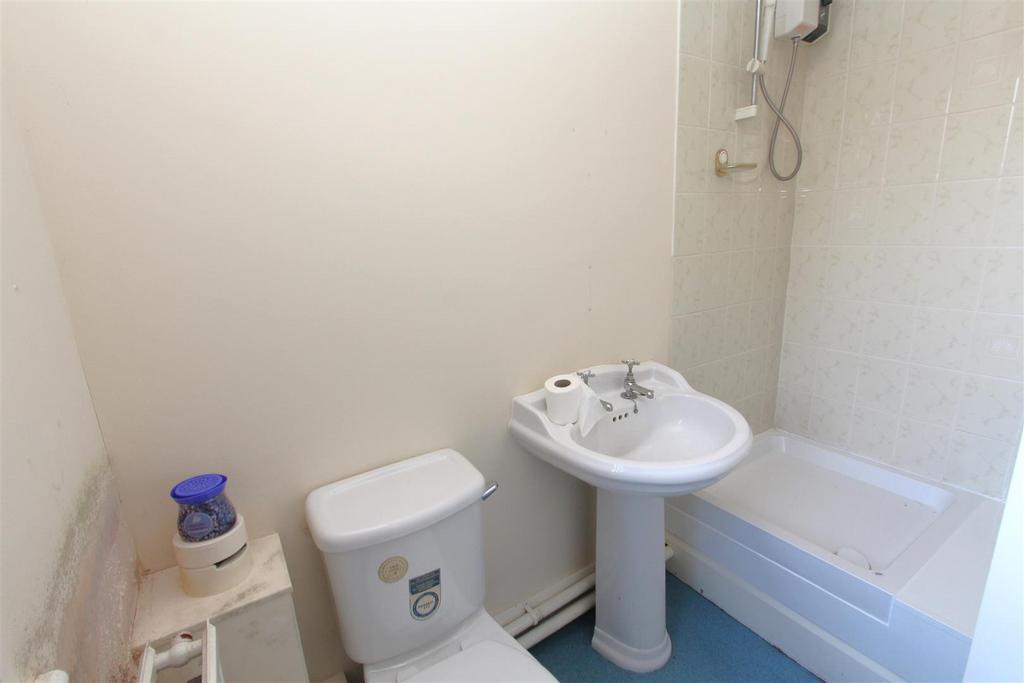 Shower Room.JPG