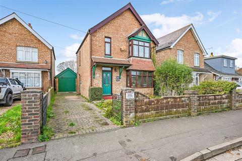 3 bedroom detached house for sale - St. James Road, Chichester