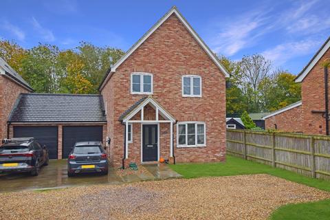 Strathearn Oakfield Road, Copdock, Ipswich, IP8 3JS