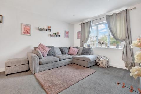 Strathearn Oakfield Road, Copdock, Ipswich, IP8 3JS
