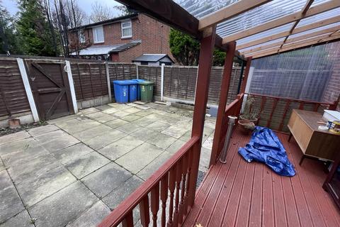 3 Drayton Walk, Manchester, M16 9AQ