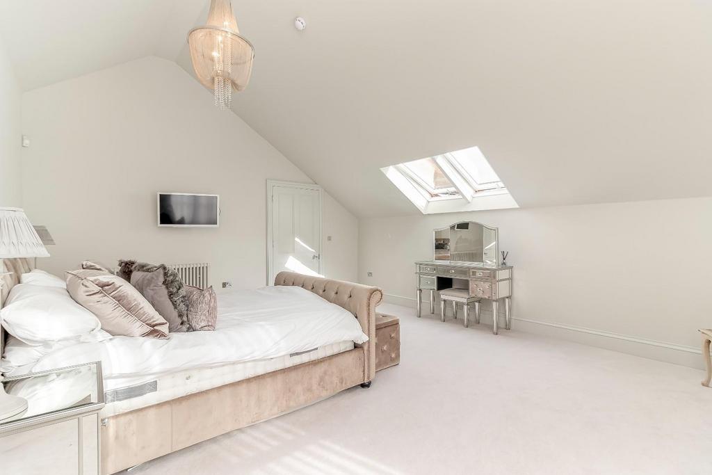Bedroom 2 - B.jpg