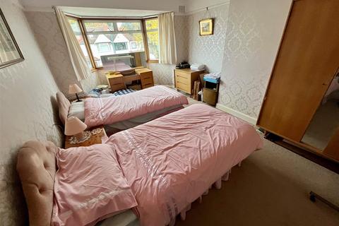 150 Cropthorne Road, Shirley, Solihull, B90 3JJ