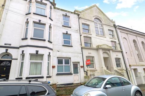 4 bedroom terraced house for sale, Meeching Road, Newhaven