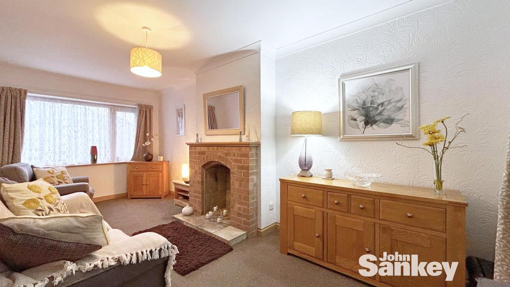 Robin Hood Avenue, Warsop, Mansfield 2 bed semidetached house for sale