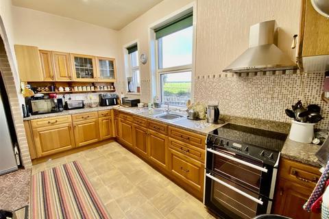 3 bedroom detached house for sale, Lon Groesffordd, Edern, Pwllheli