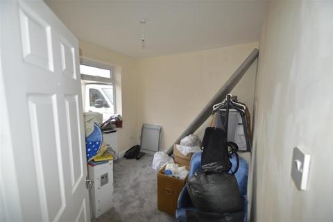 87 Heathway, Dagenham, RM9 6AY