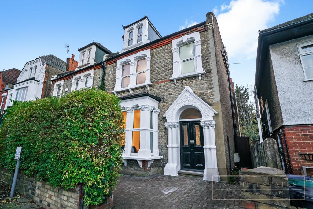 Station Road, Finchley Central, London, N3 SEE 3D VR TOUR 4 bed