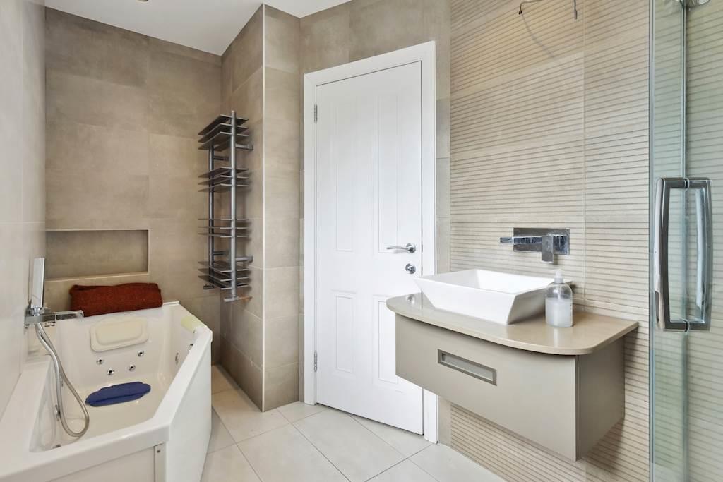Bathroom - 1 fifehead.jpg