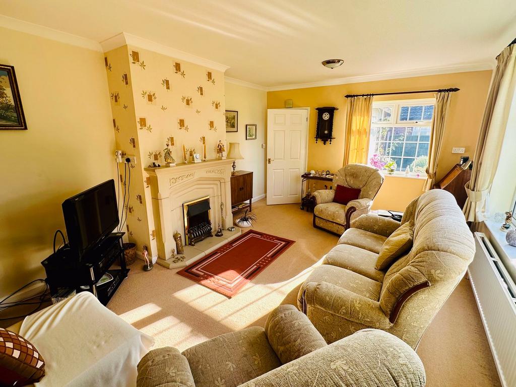 Baggallay Street, Whitecross, Hereford, HR4 2 bed bungalow for sale £