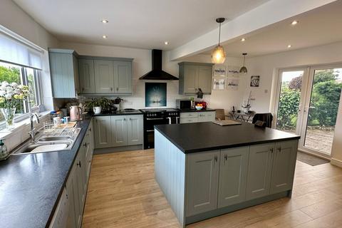 4 bedroom detached house for sale, Much Birch, Hereford, HR2
