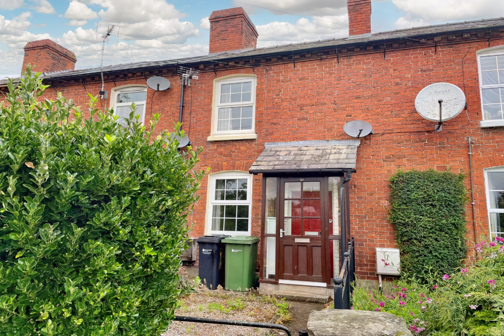 St. Martins Avenue, Hereford, HR2 2 bed terraced house for sale £169,950