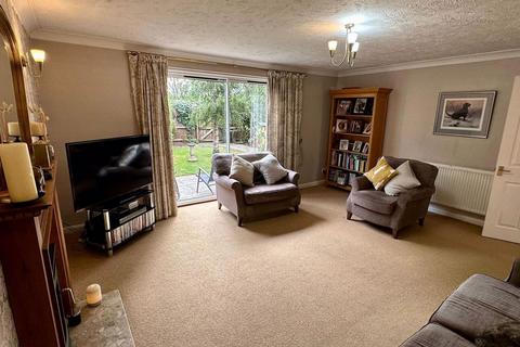 4 bedroom detached house for sale, Cleeve Orchard, Holmer, Hereford, HR1