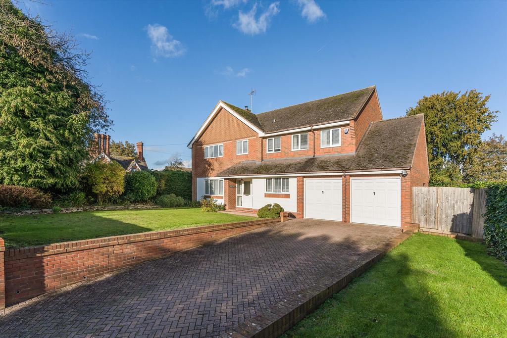 Park Lane, Snitterfield, StratforduponAvon, Warwickshire, CV37 5 bed