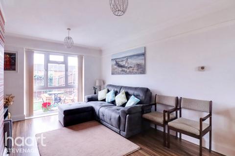 1 Warners Close, Stevenage, SG2 9ST