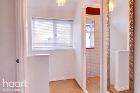 1 Warners Close, Stevenage, SG2 9ST