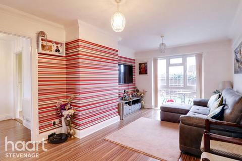 1 Warners Close, Stevenage, SG2 9ST