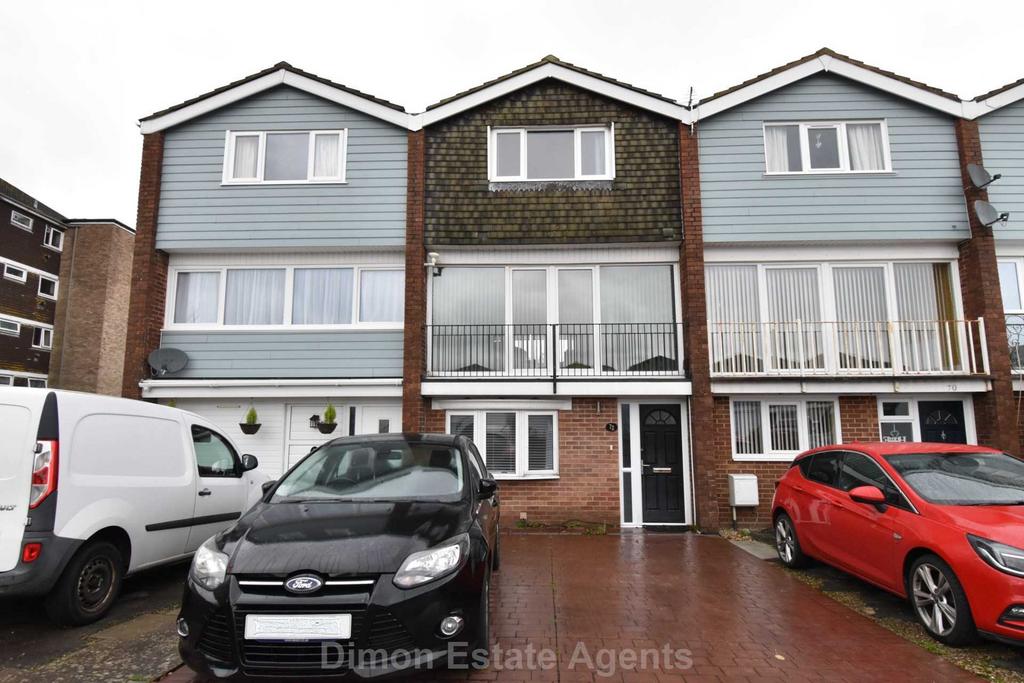 Gale Moor Avenue, Gomer 4 bed terraced house for sale £310,000