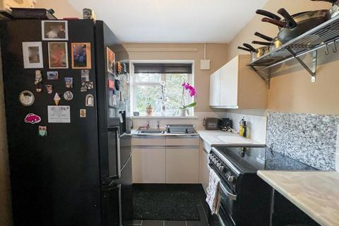 1 bedroom flat for sale - Button Close, Whitchurch, Bristol, Somerset, BS14 0SS