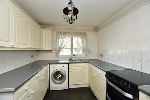 11 Kemsley Close, Greenhithe, DA9 9LS